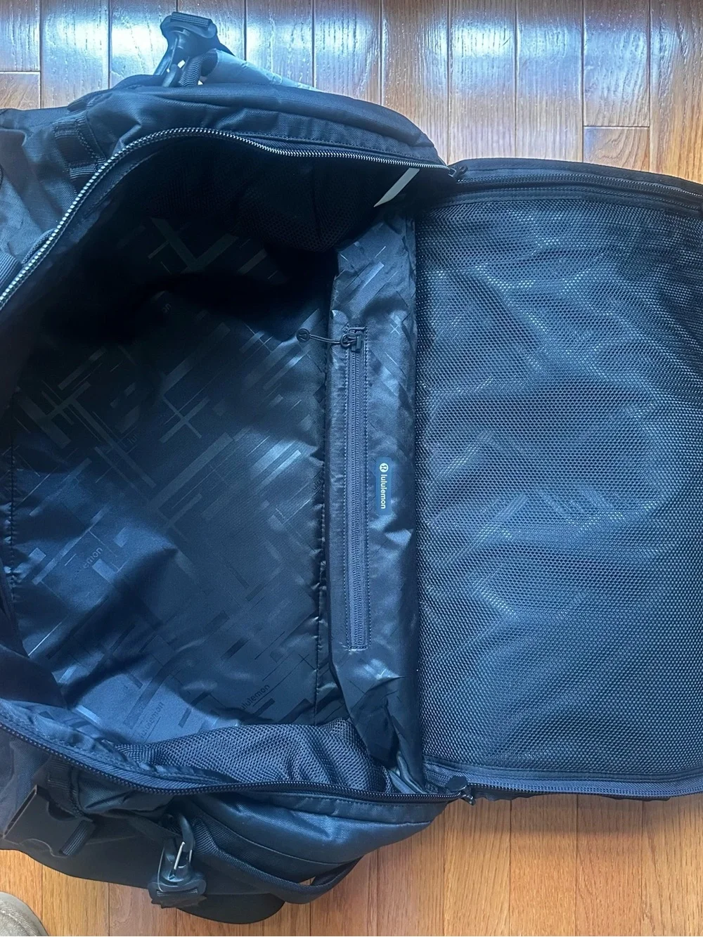 lululemon athletica spacious black